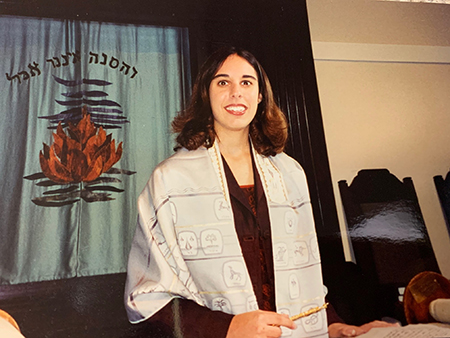 photo of Amy Simon at Bat Mitzvah in front of Ark
