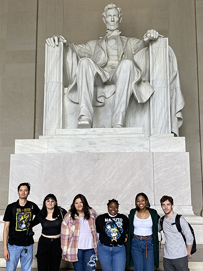 students standing in front of Lincoln Memorial in D.C.